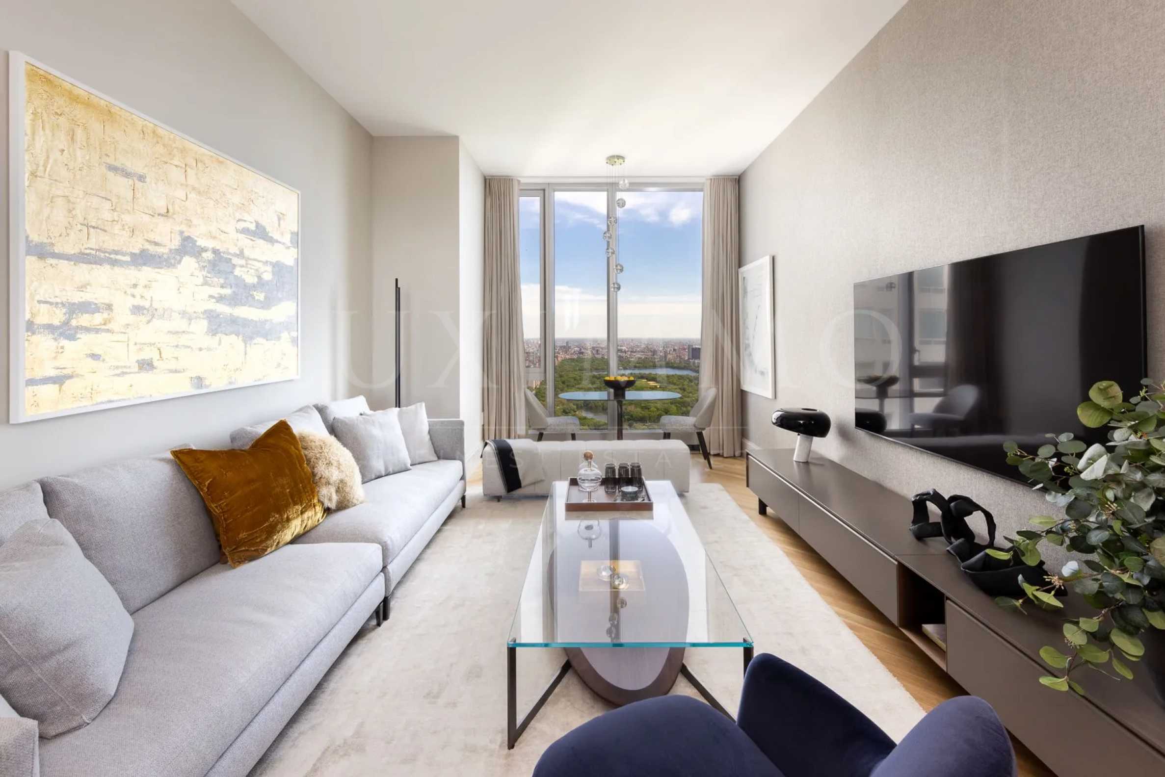 Изящен апартамент с две спални в Central Park Tower | продажба | Ню ...